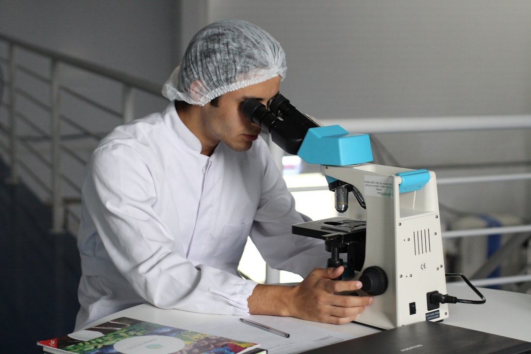 Desarrollo de fórmula cosmética en laboratorio en Cali